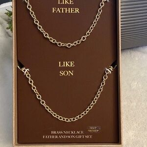 Source Unknown Gold Chain Necklace Set